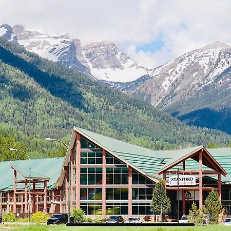 Fernie Stanford Resort Екстериор снимка