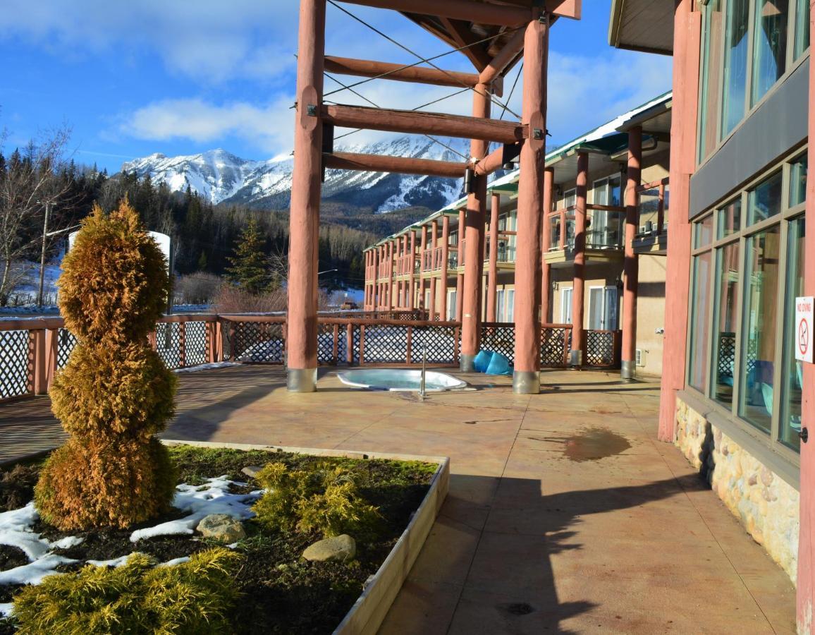 Fernie Stanford Resort Екстериор снимка