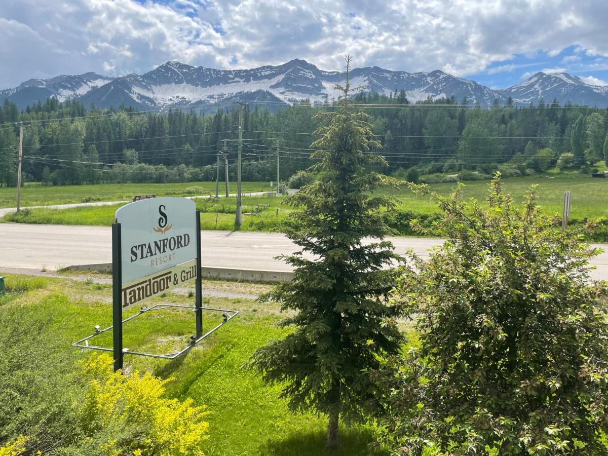 Fernie Stanford Resort Екстериор снимка
